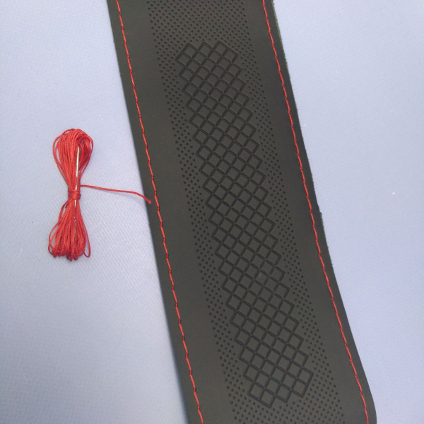 Оплетка-чехол на руль со шнуровкой 37-39 см., сшивная / Размер М, экокожа, перфорация